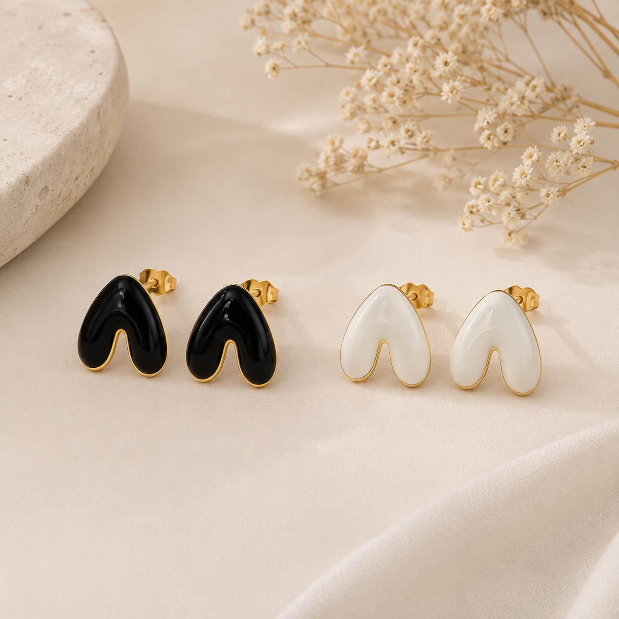 Boucles d'oreilles Cœur Élégance – Noir & Blanc