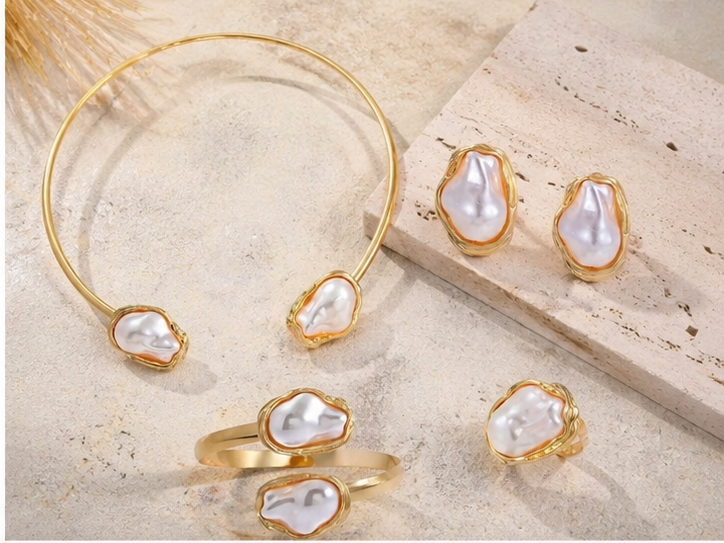 Parure Bohème Chic – Perles Élégantes & Finition Dorée