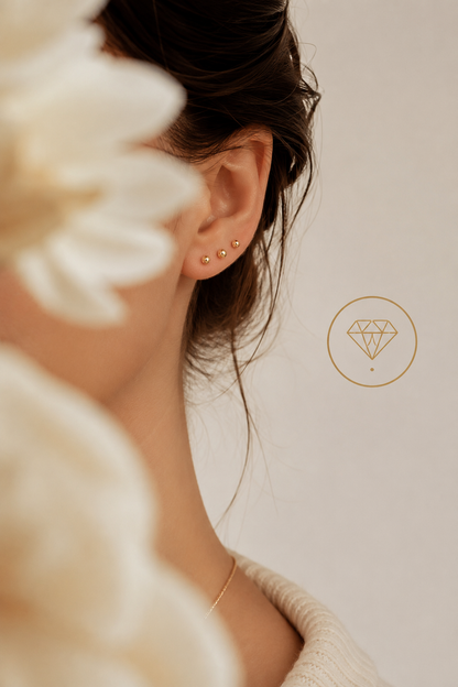 Boucles d'Oreilles Puces Dorées – Lot de 3 Tailles Élégantes