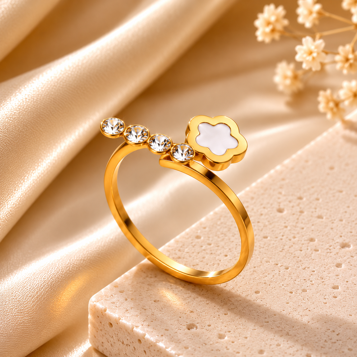 Bague Ajustable Élégance Dorée – Acier Inoxydable & Zircons