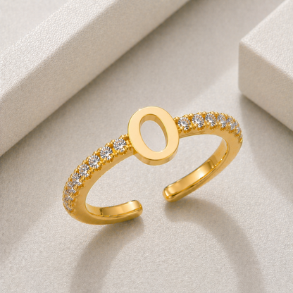 Bague Initiale Élégance Scintillante
