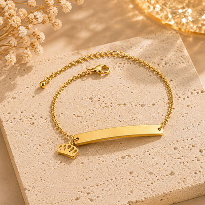 Bracelet Plaque Doré – Charm Élégant