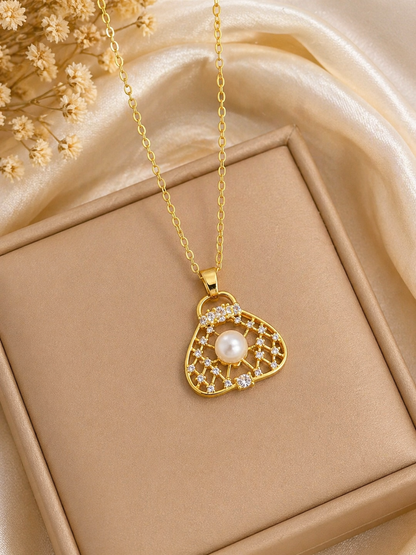 Collier Pendentif Animal Doré – Élégance & Éclat