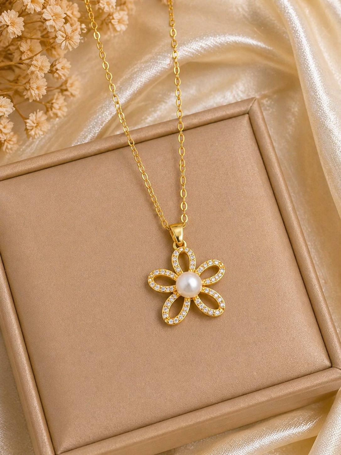 Collier Pendentif Animal Doré – Élégance & Éclat