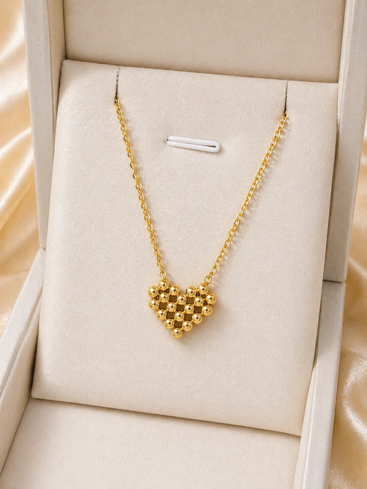 Collier Cœur Doré en Acier Inoxydable – Élégance Tendance