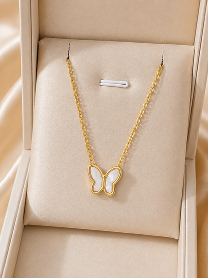 Collier Cœur Doré en Acier Inoxydable – Élégance Tendance