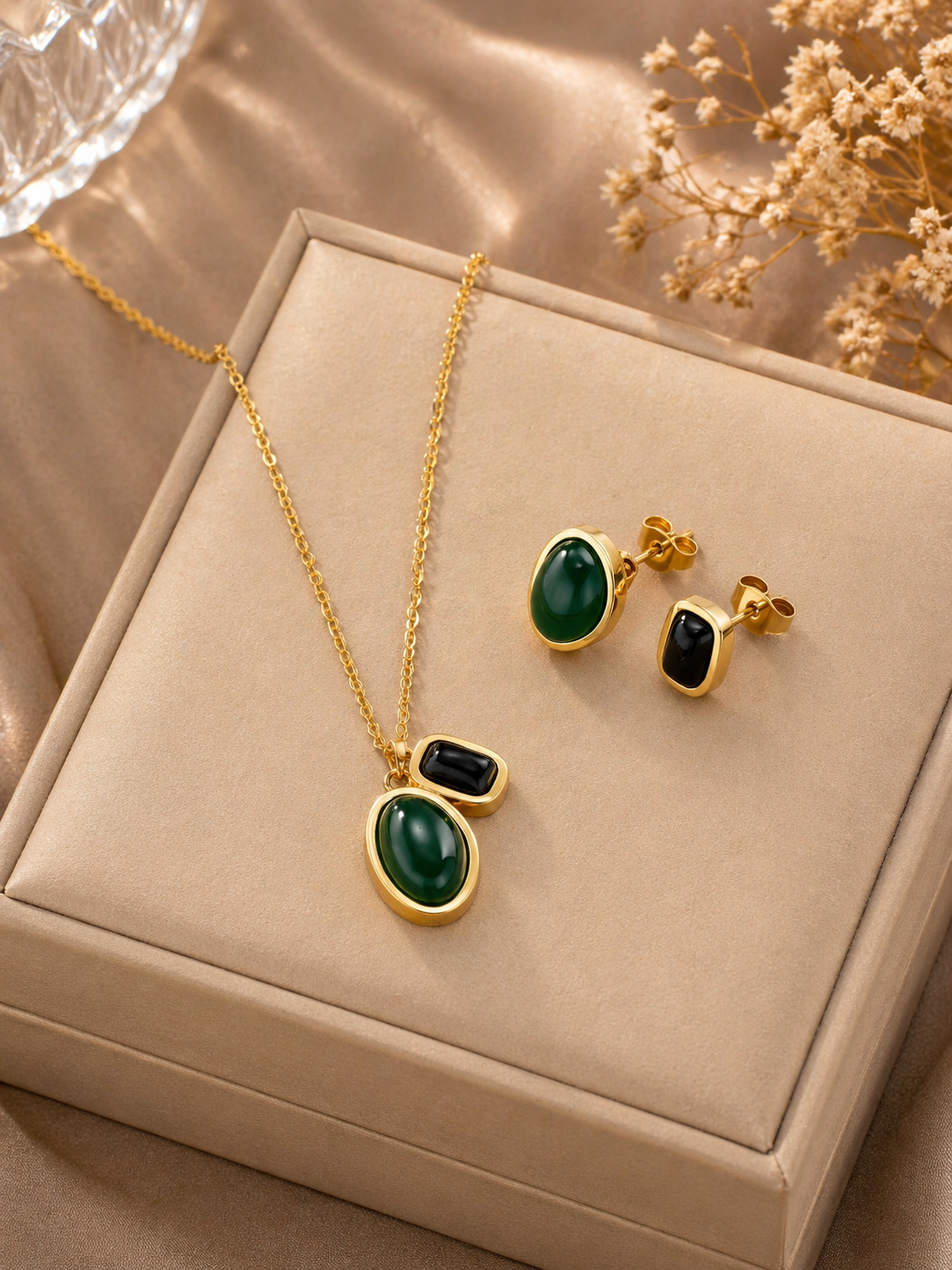 Parure Bijoux Dorée en Acier Inoxydable – Collier, Boucles d’Oreilles, Bracelet et Bague