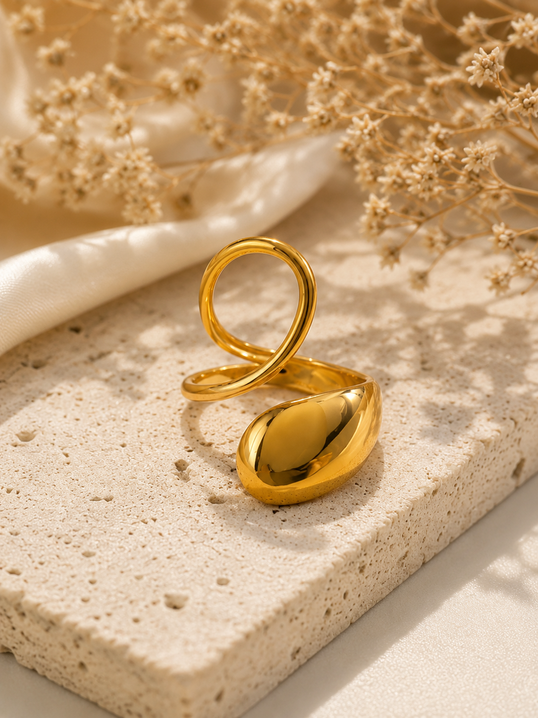 Bague Ajustable Goutte Dorée – Acier Inoxydable 304 | Élégance Intemporelle