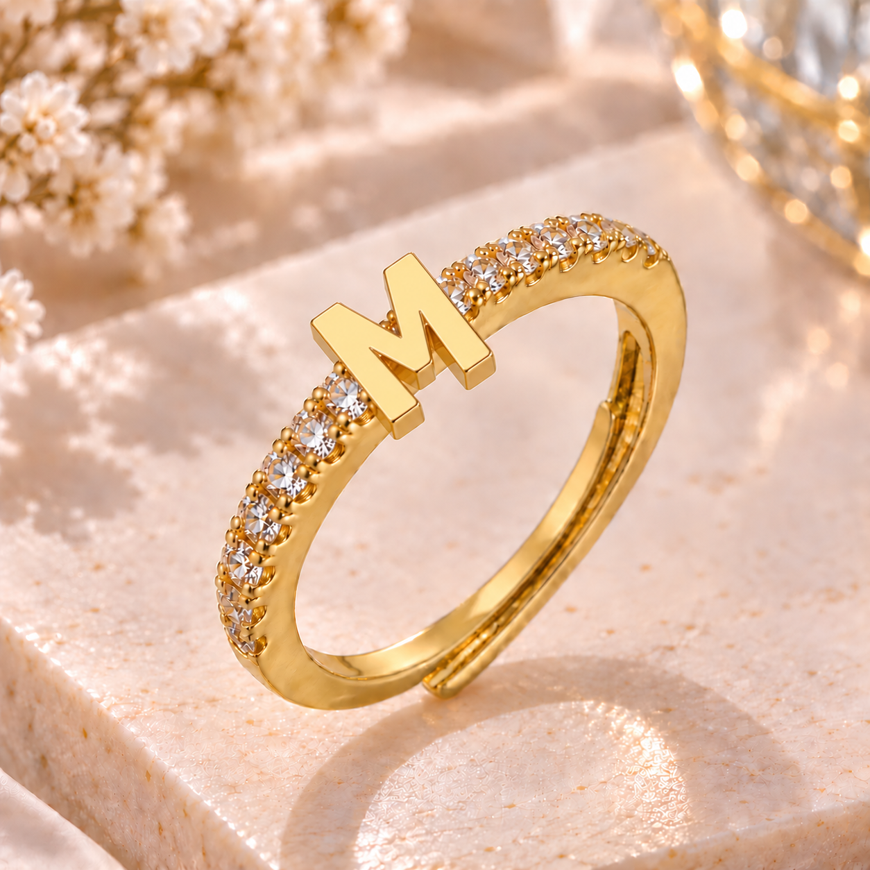 Bague Initiale avec Strass – Doré ou Argenté – Lettre au Choix – Ajustable Femme