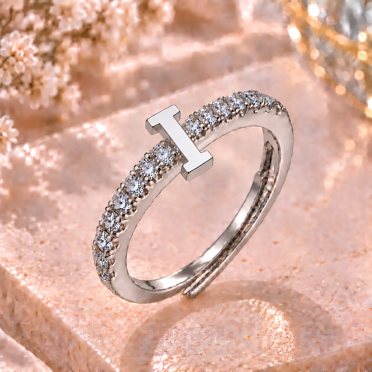 Bague Initiale avec Strass – Doré ou Argenté – Lettre au Choix – Ajustable Femme