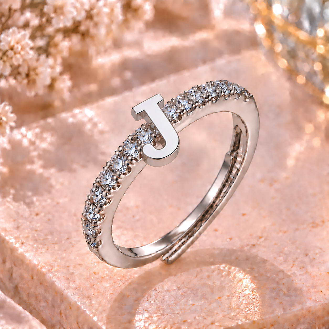 Bague Initiale avec Strass – Doré ou Argenté – Lettre au Choix – Ajustable Femme