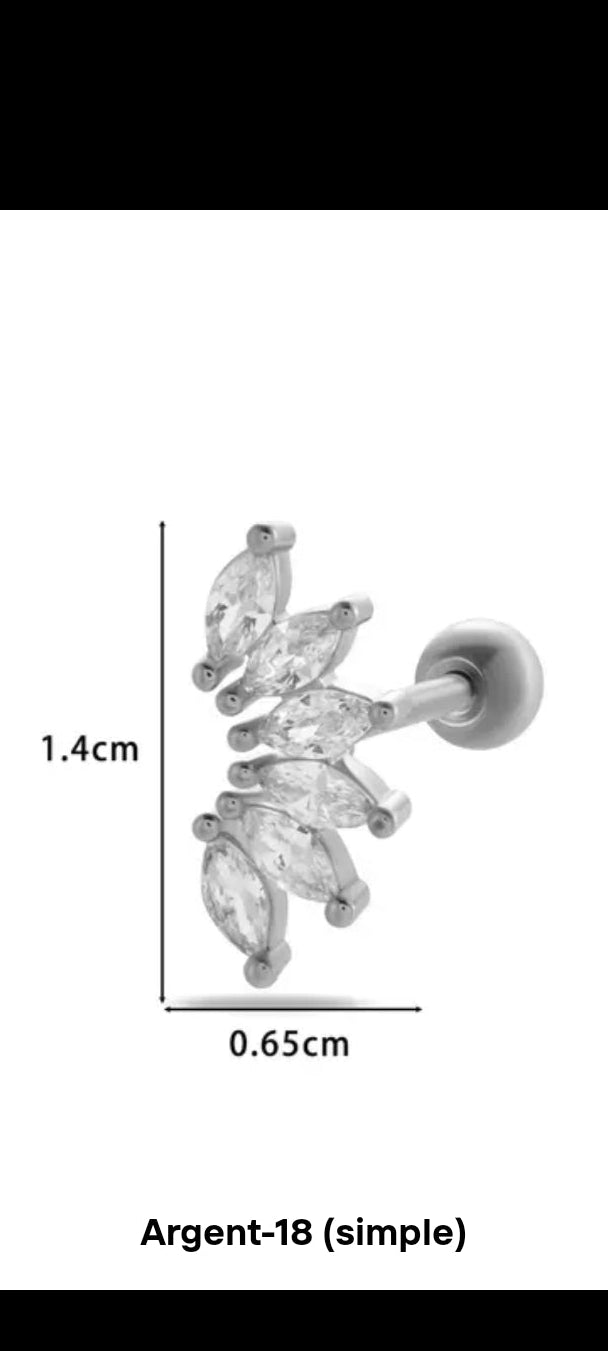 Boucles d’Oreilles Cœur Élégance – Zircon Brillant & Finition Dorée