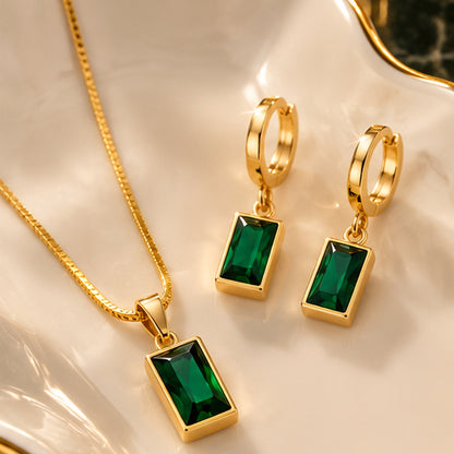 Parure Dorée Vert Émeraude – Collier et Boucles d’Oreilles Élégantes